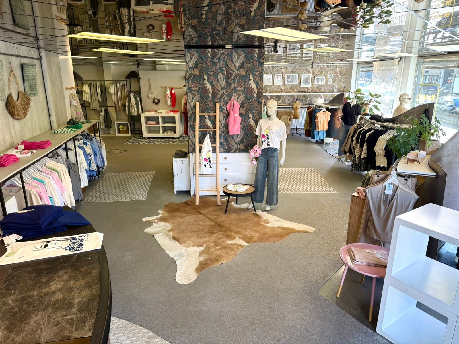 Hoekpand met Maximale Visibiliteit op Toplocatie in Deurne foto 4