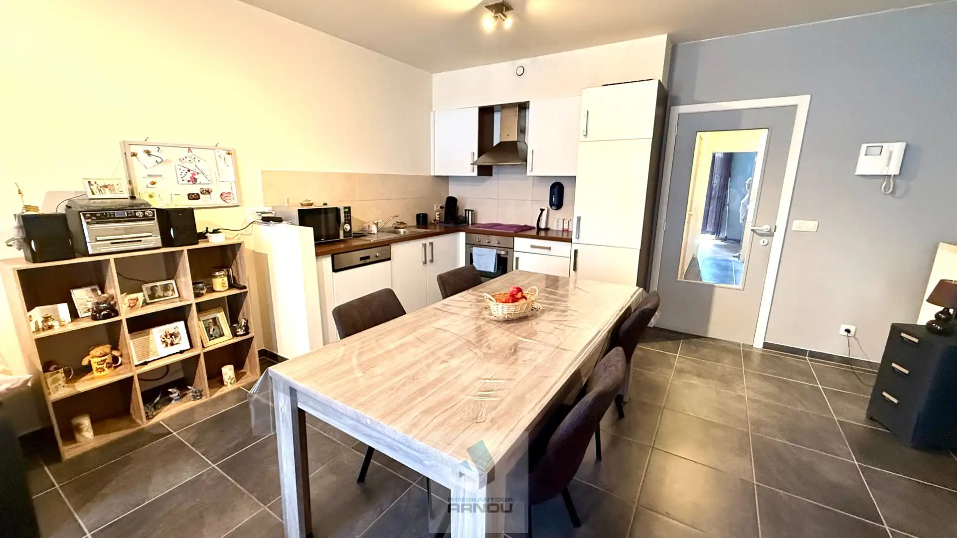 Gezellig gelijkvloers appartement met 1 slaapkamer, stadstuintje en privatieve autostaanplaats foto 7
