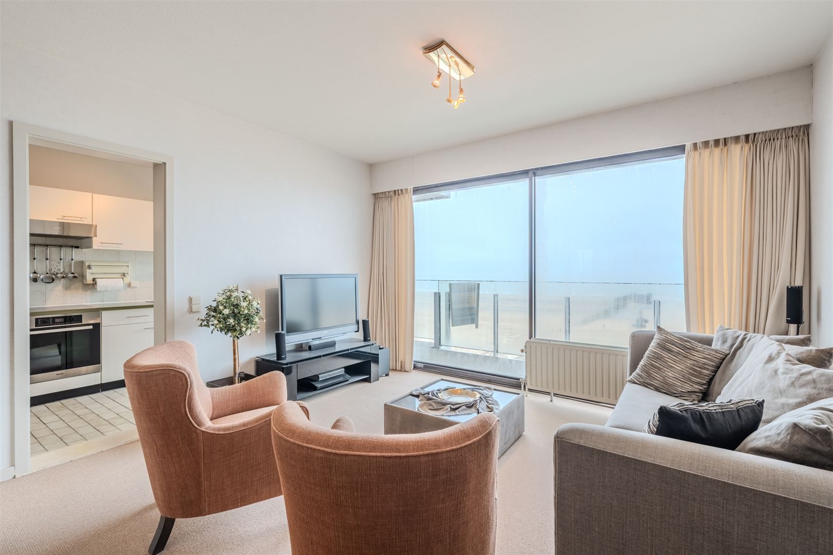 appartement met zee en duinzicht foto 7