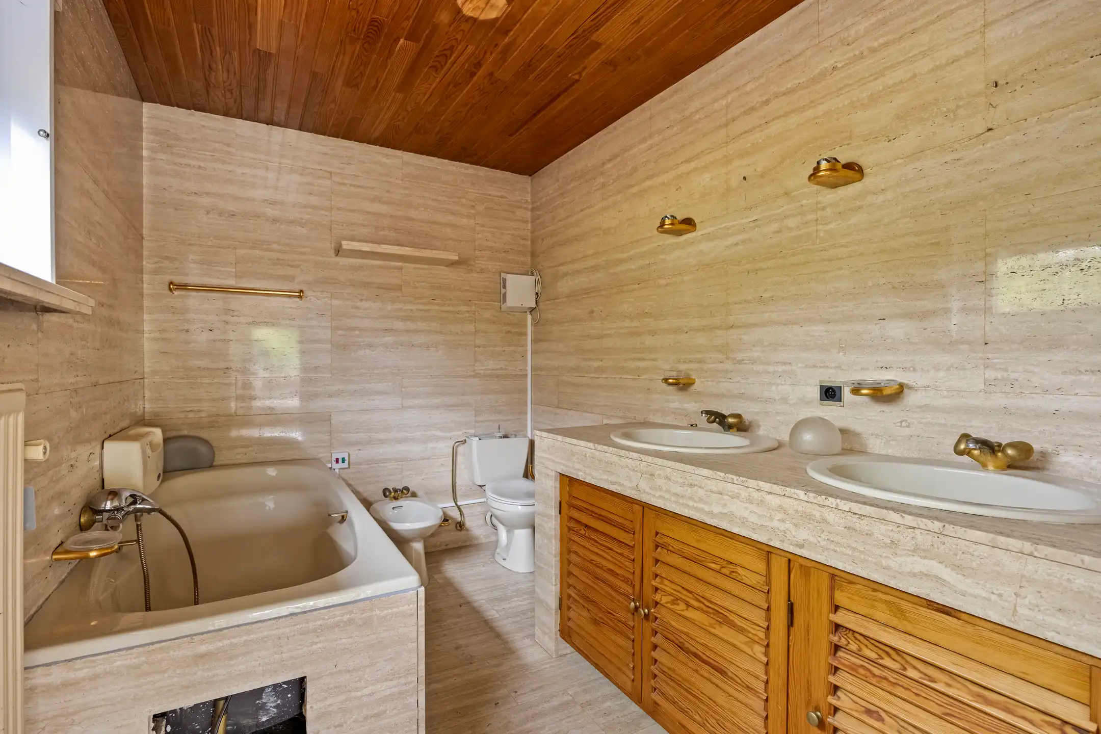 Uizonderlijk pand op een nog uitzonderlijke locatie!  foto 10