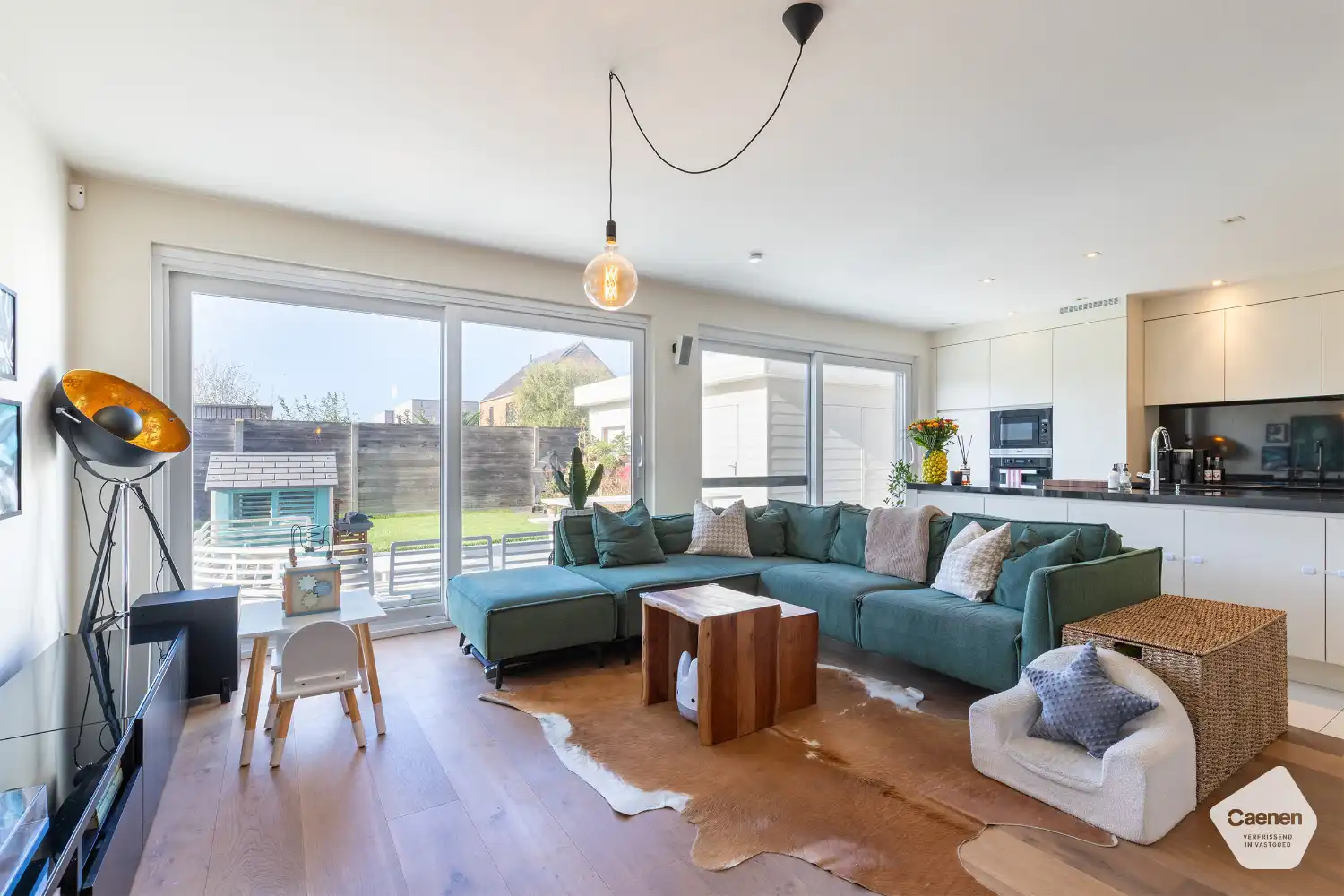 KWALITEITSVOL WONEN (BOUWJAAR 2014) op rustige locatie met 3 slaapkamers en prachtige tuin. foto 5