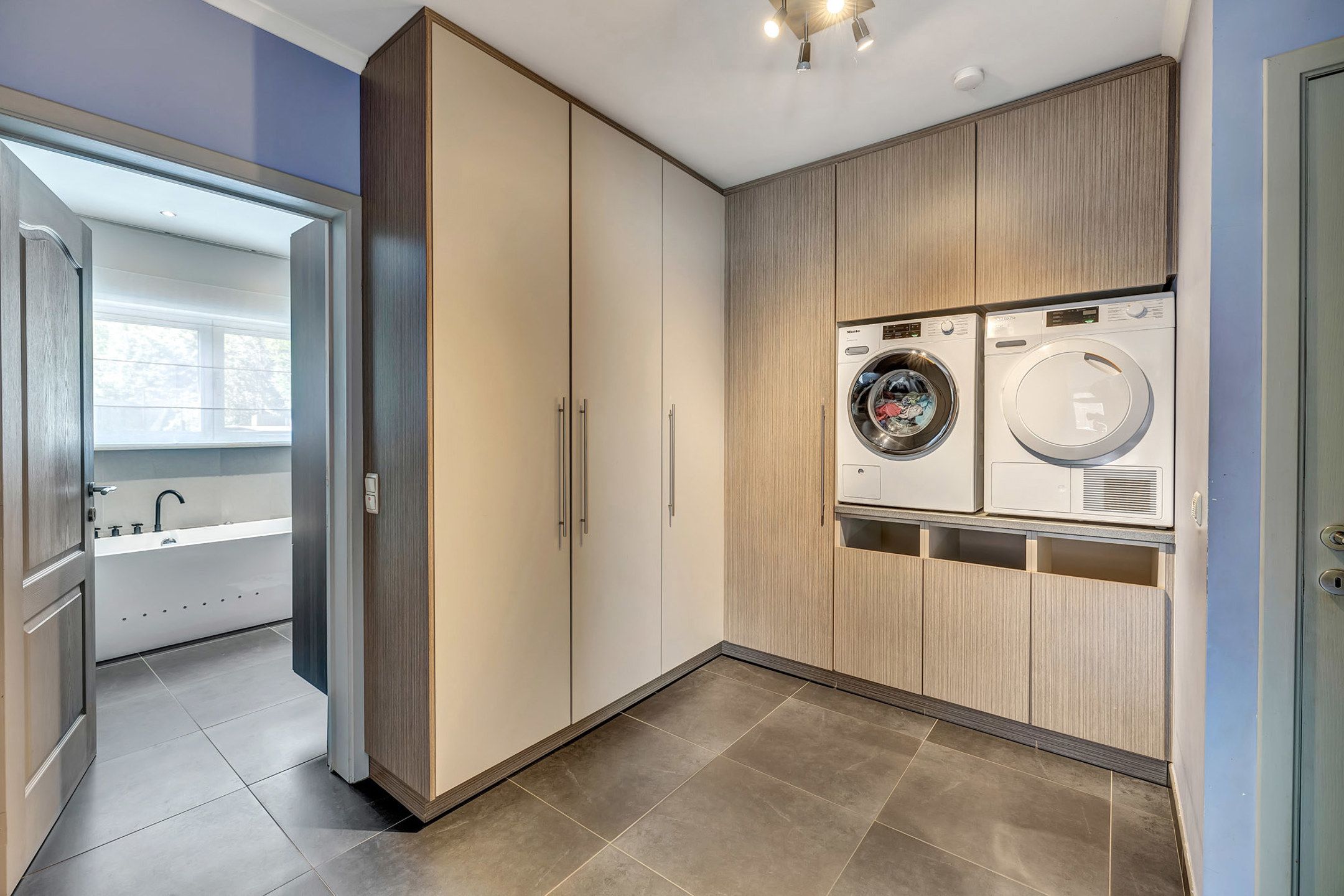Instapklare woning met ruime garage en tuin foto 10