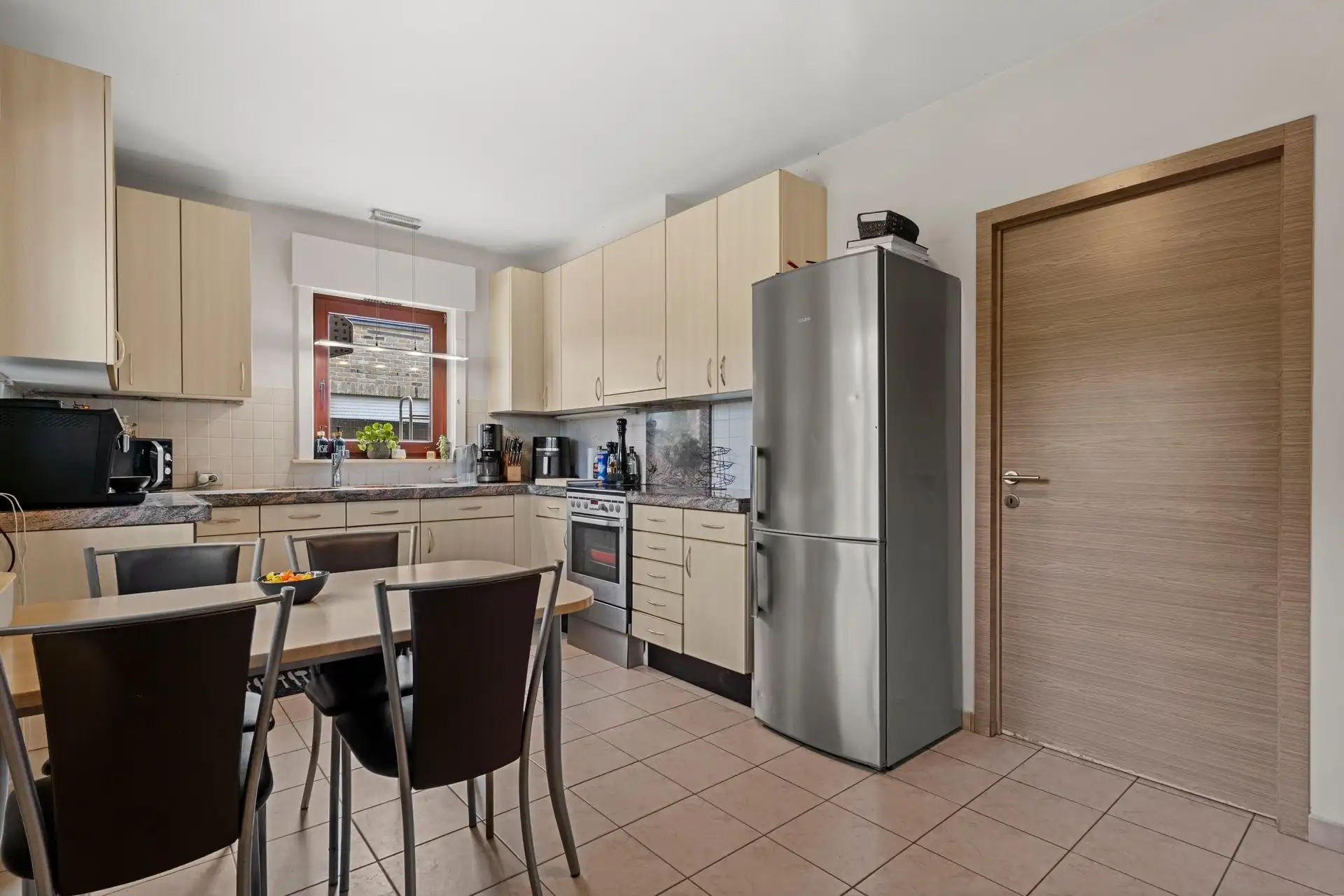 Open bebouwing op ruim perceel van 729 m² te Lokeren. foto 7