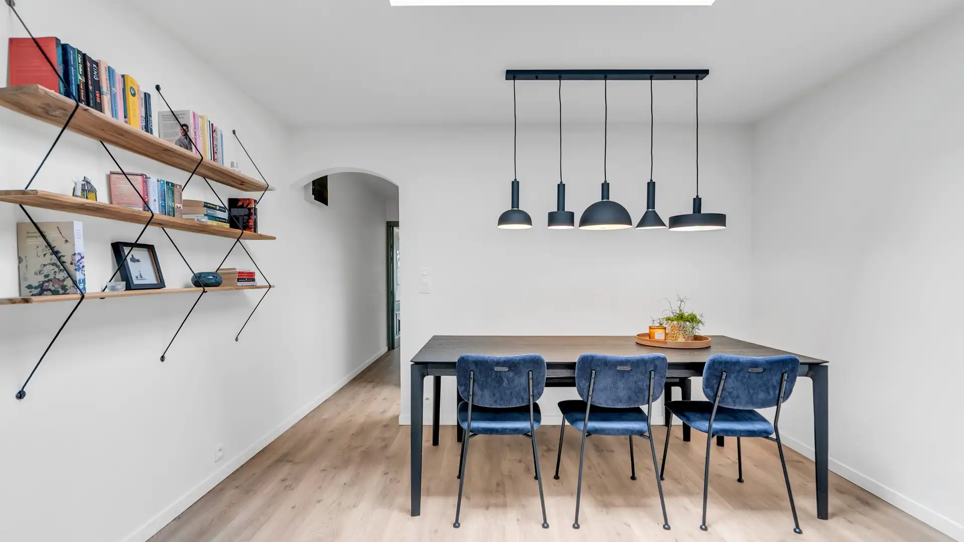 Prachtig herenhuis binnen de grote ring van Hasselt foto 10
