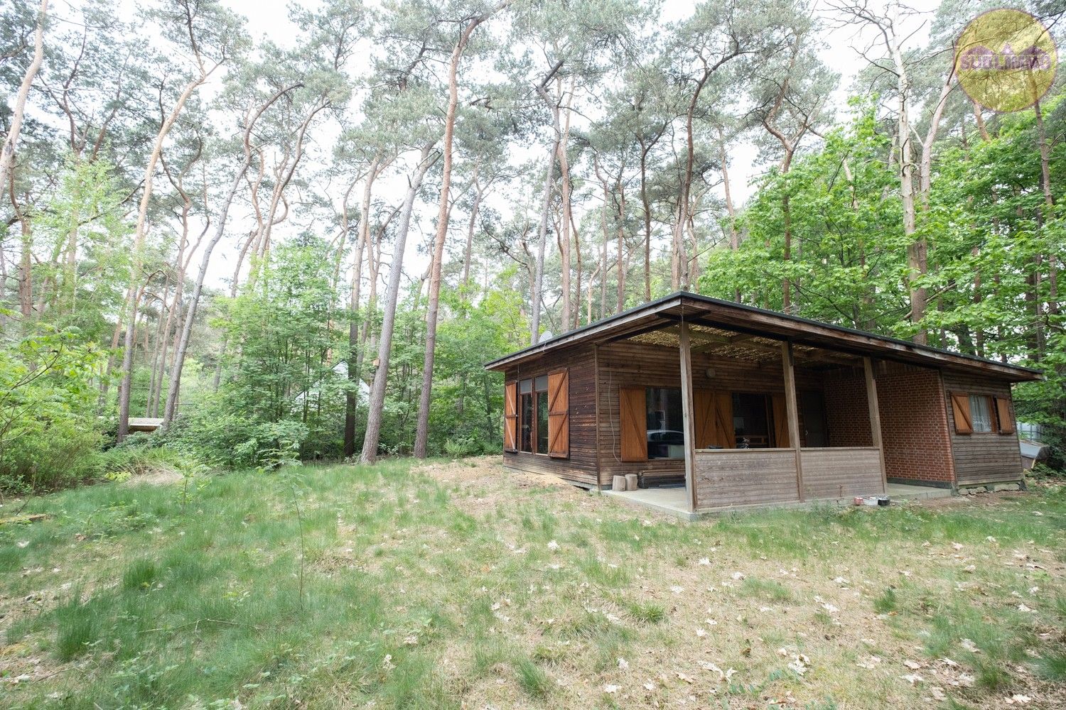Hoofdfoto van de publicatie: Chalet op groene locatie te Meerhout op een perceel recreatiegebied van 44a19ca