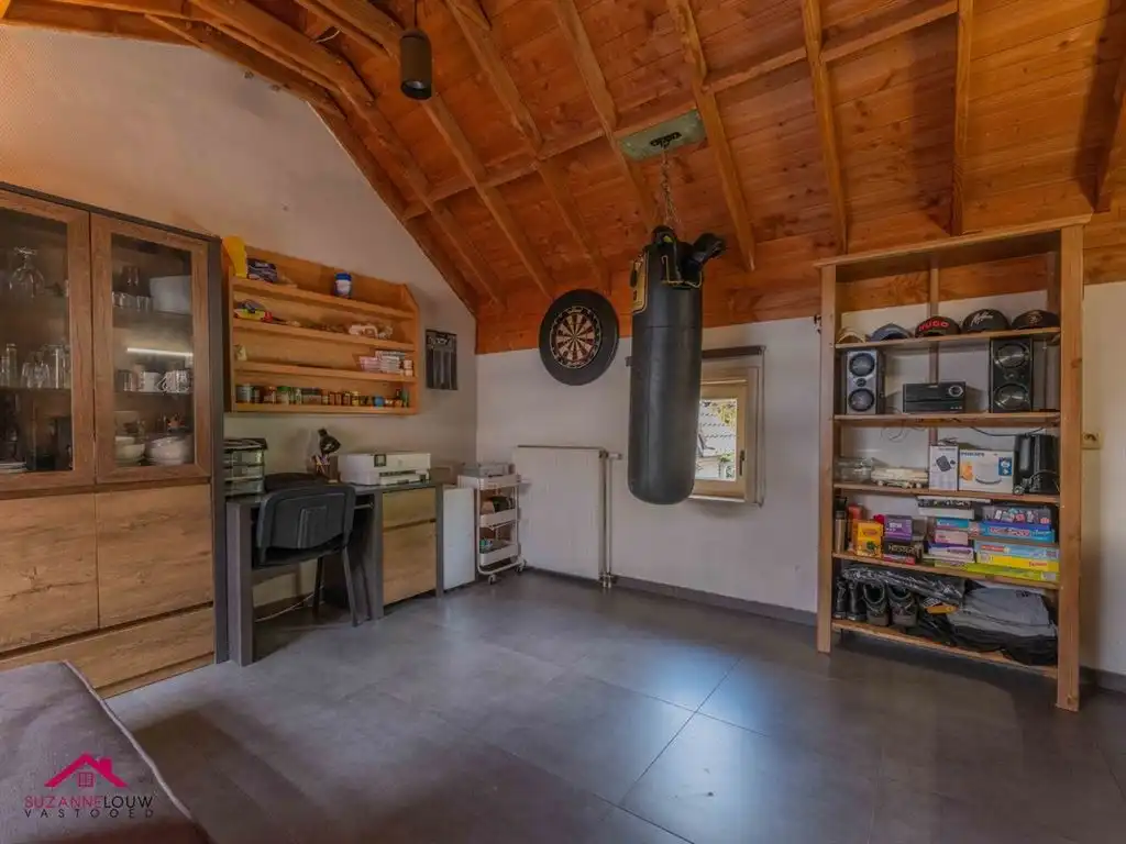 Riante vrijstaande woning met praktijkruimte foto 48