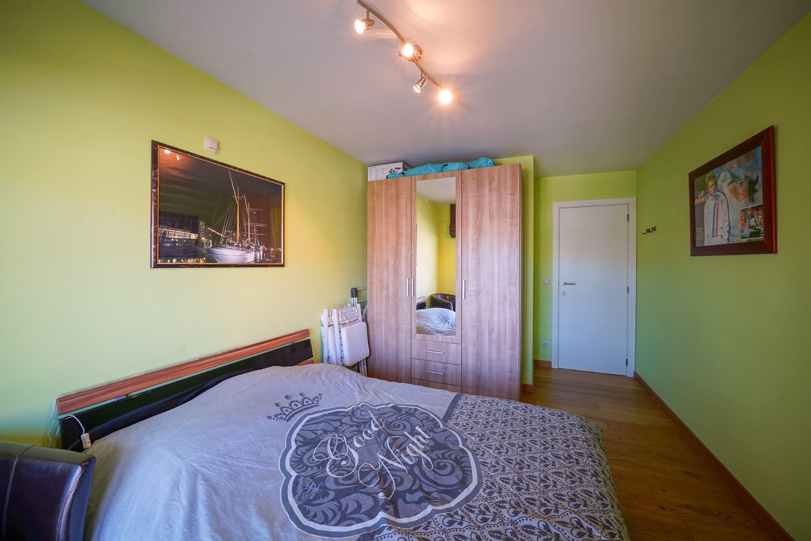 Instapklaar 2-slaapkamerappartement op toplocatie in Bredene foto 13