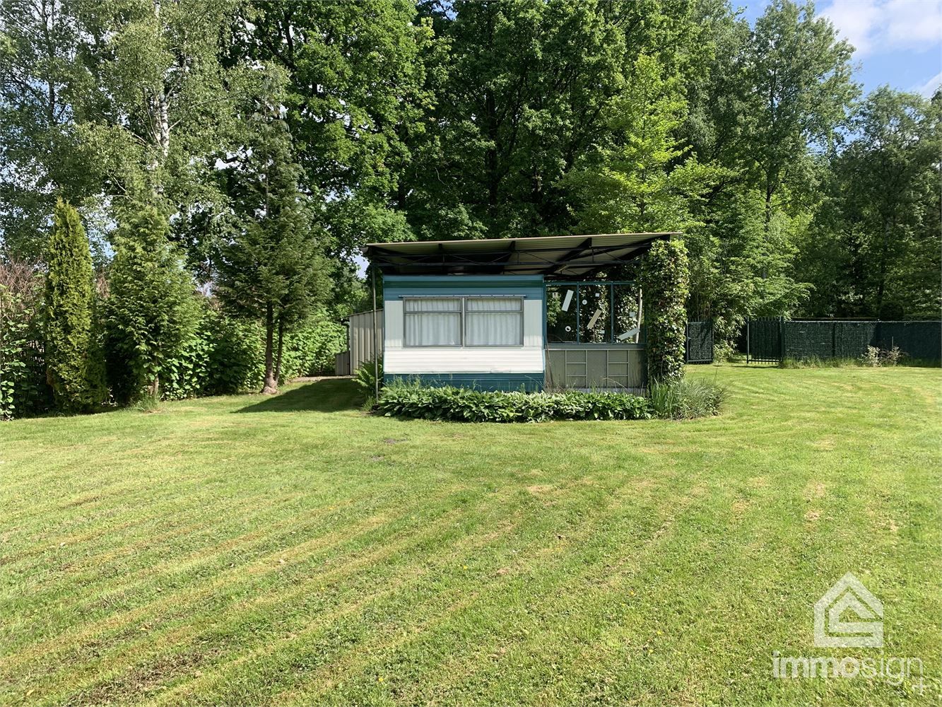 Idyllische parel voorzien van vijver gelegen te Oudsbergen foto 23