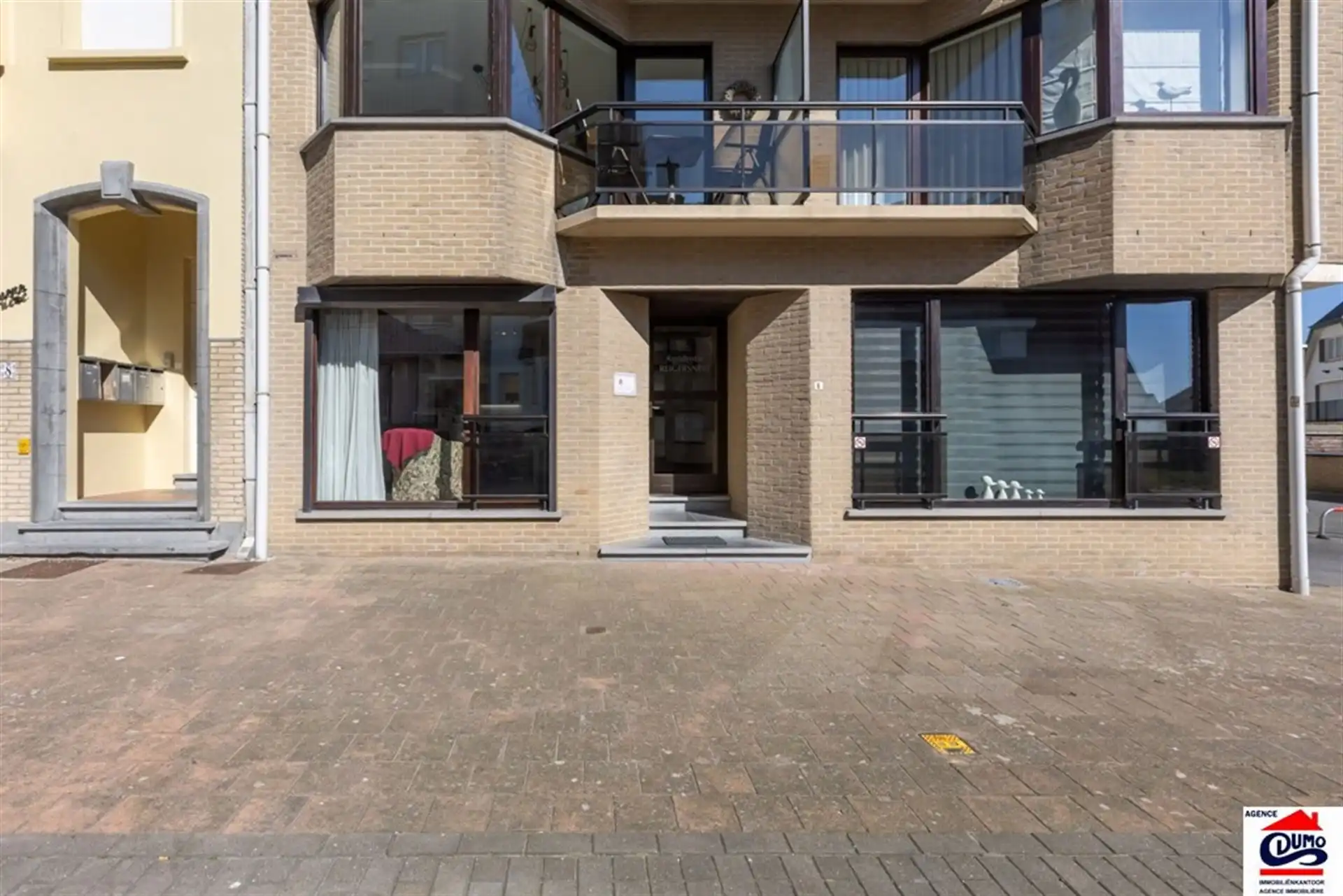 Gemeubeld appartement met 1 slaapkamers op het gelijkvloers foto 2