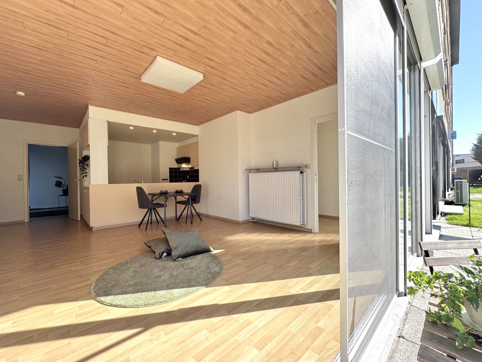 GELIJKLVOERS APPARTEMENT MET 1 SLAAPKAMER - 72 M² foto 7