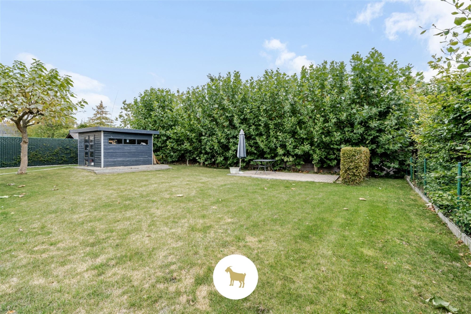 Instapklare OPEN BEBOUWING met 3 SLAAPKAMERS en GARAGE op een rustig gelegen PERCEEL GROND van 655m² foto 11
