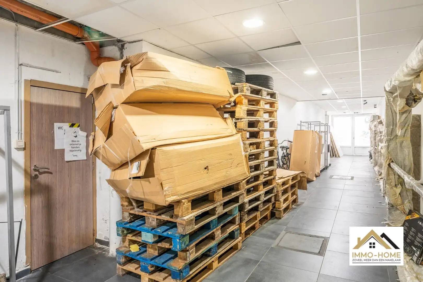 Ruim handelspand (497m2) voor verschillende doeleinden op toplocatie!  foto 12