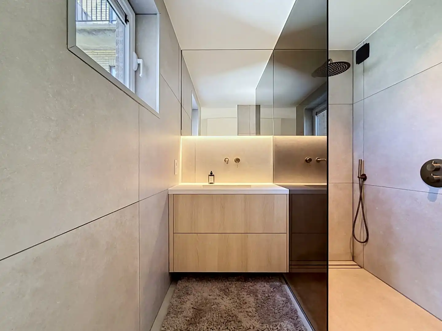 Gerenoveerd appartement met lateraal zeezicht te Nieuwpoort. foto 9