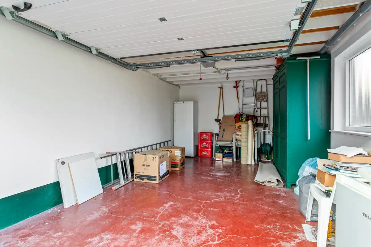 Zeer goed onderhouden halfopen bebouwing met 3 slaapkamers en garage! foto 13
