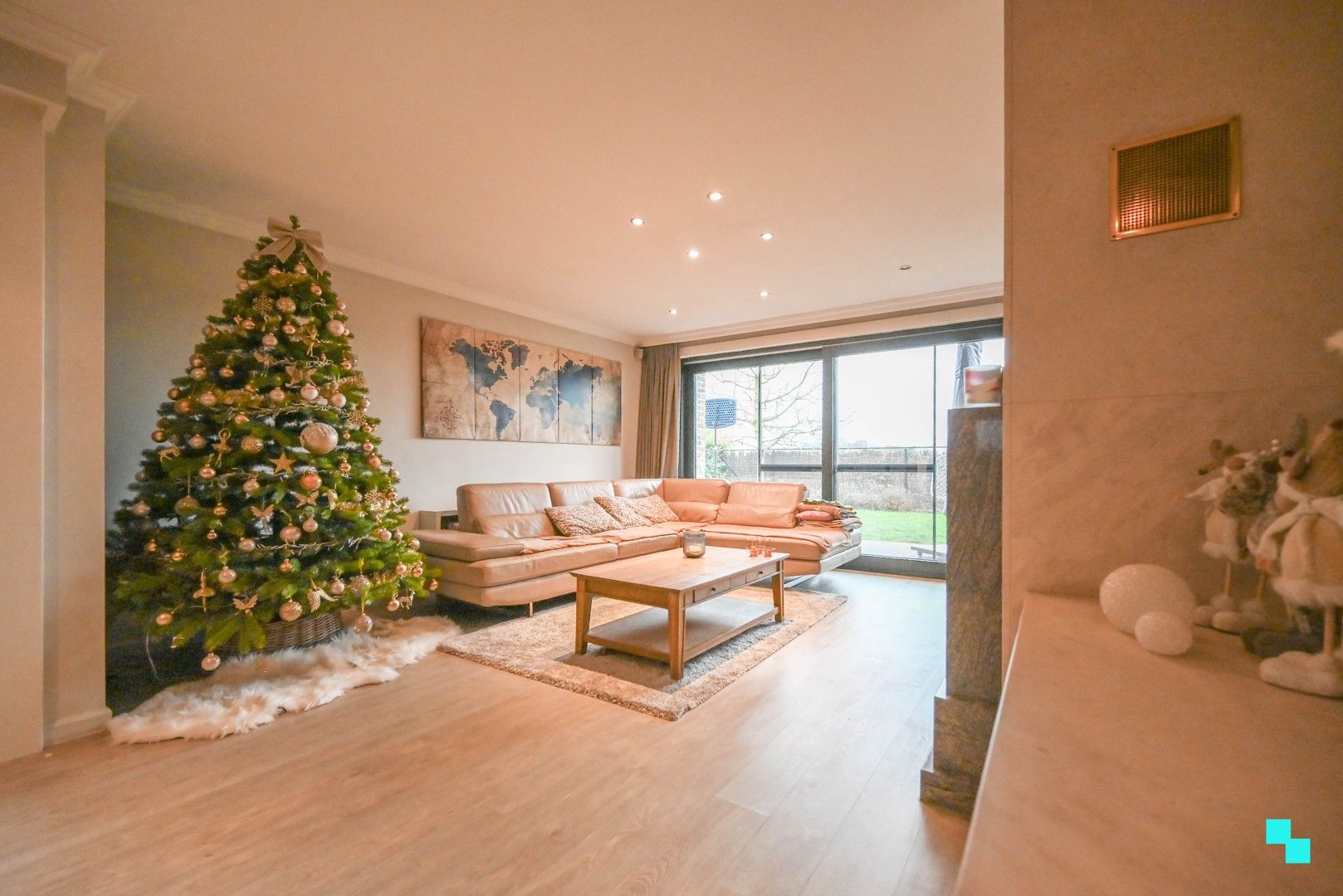 Instapklare, ruime villa in Oostrozebeke foto 11