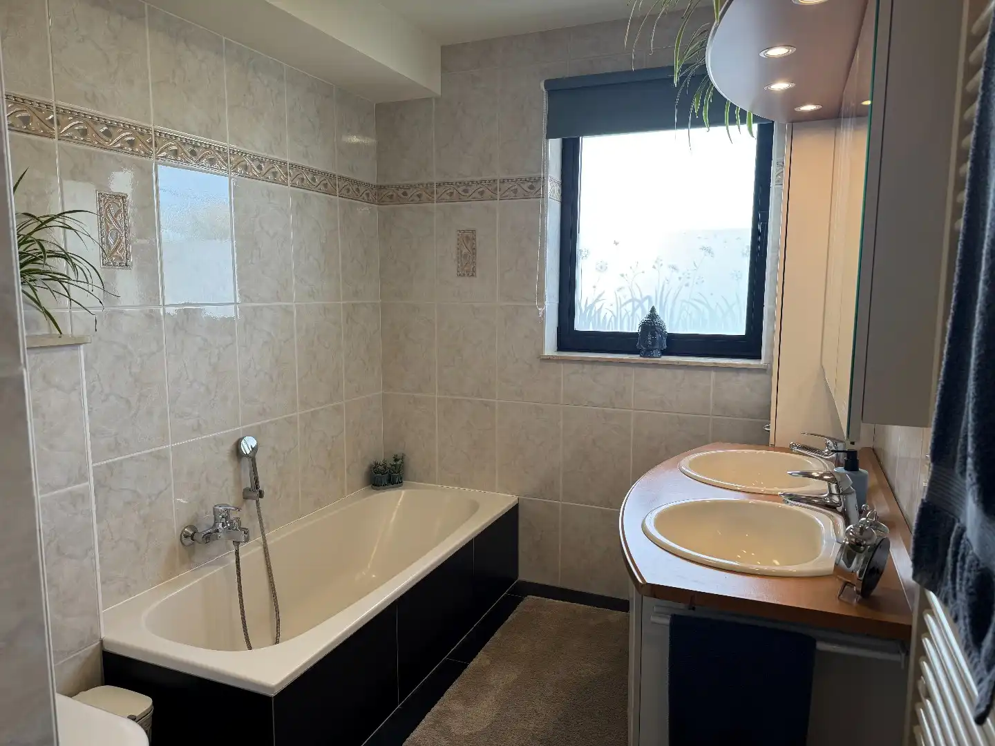 Ruim appartement met zonnig terras - geen lasten foto 8