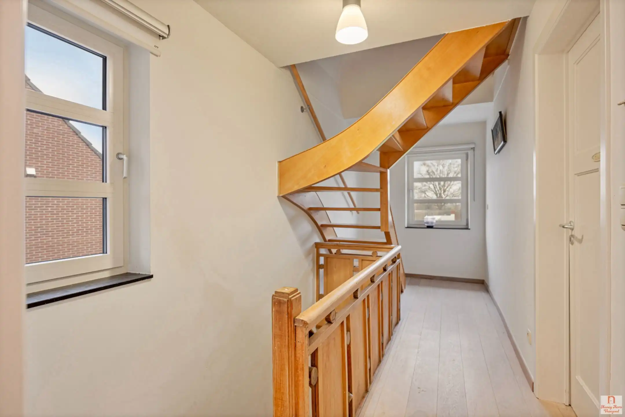 Charmante bemeubelde woning op toplocatie in Lanaken foto 19