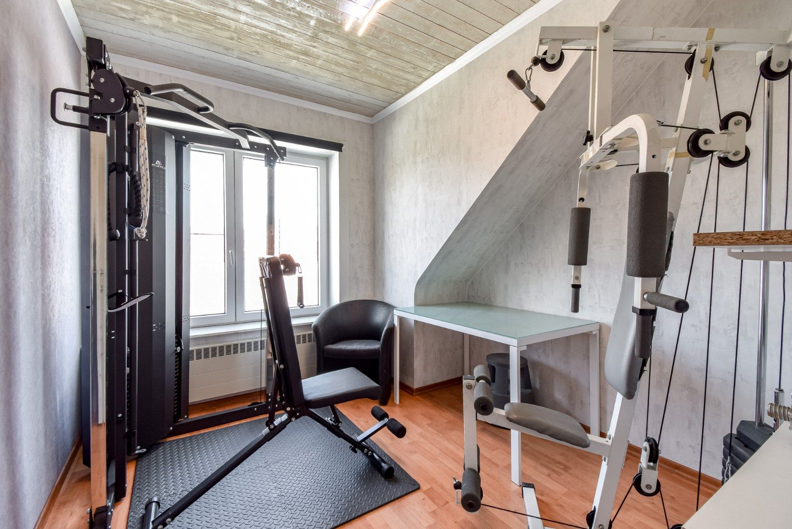 Ruime bel-étage woning met garage, tuin en mogelijkheid tot 4 slaapkamers foto 10