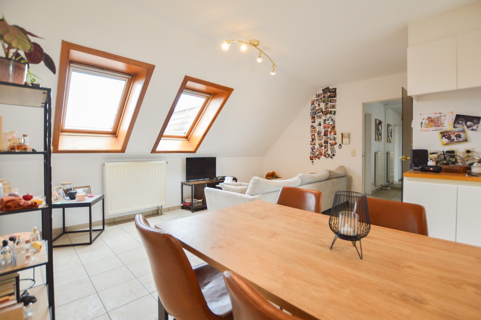 Ruim dakappartement met hoogwaardige afwerking te Oudenburg foto 3