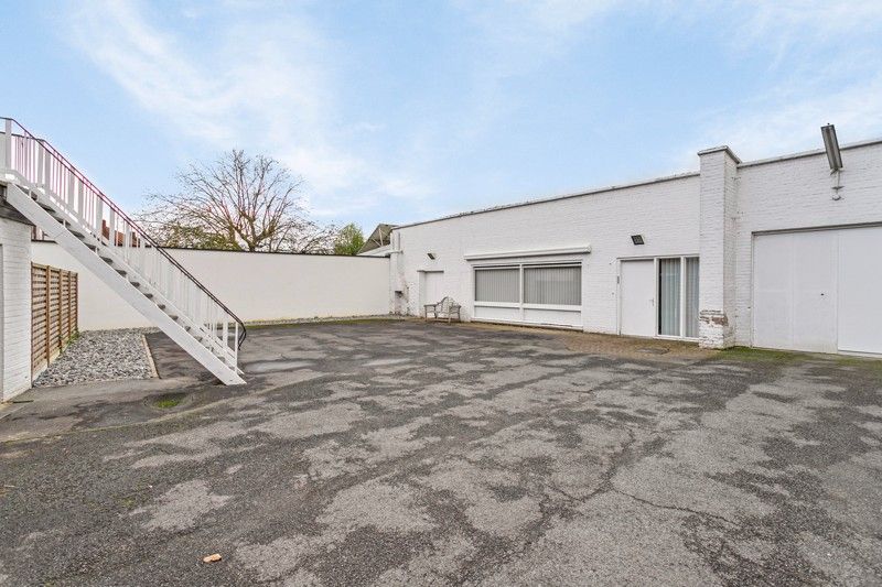 Op en top gerenoveerde bel-etage woning mét magazijn TE KOOP nabij hartje Wakken! foto 21