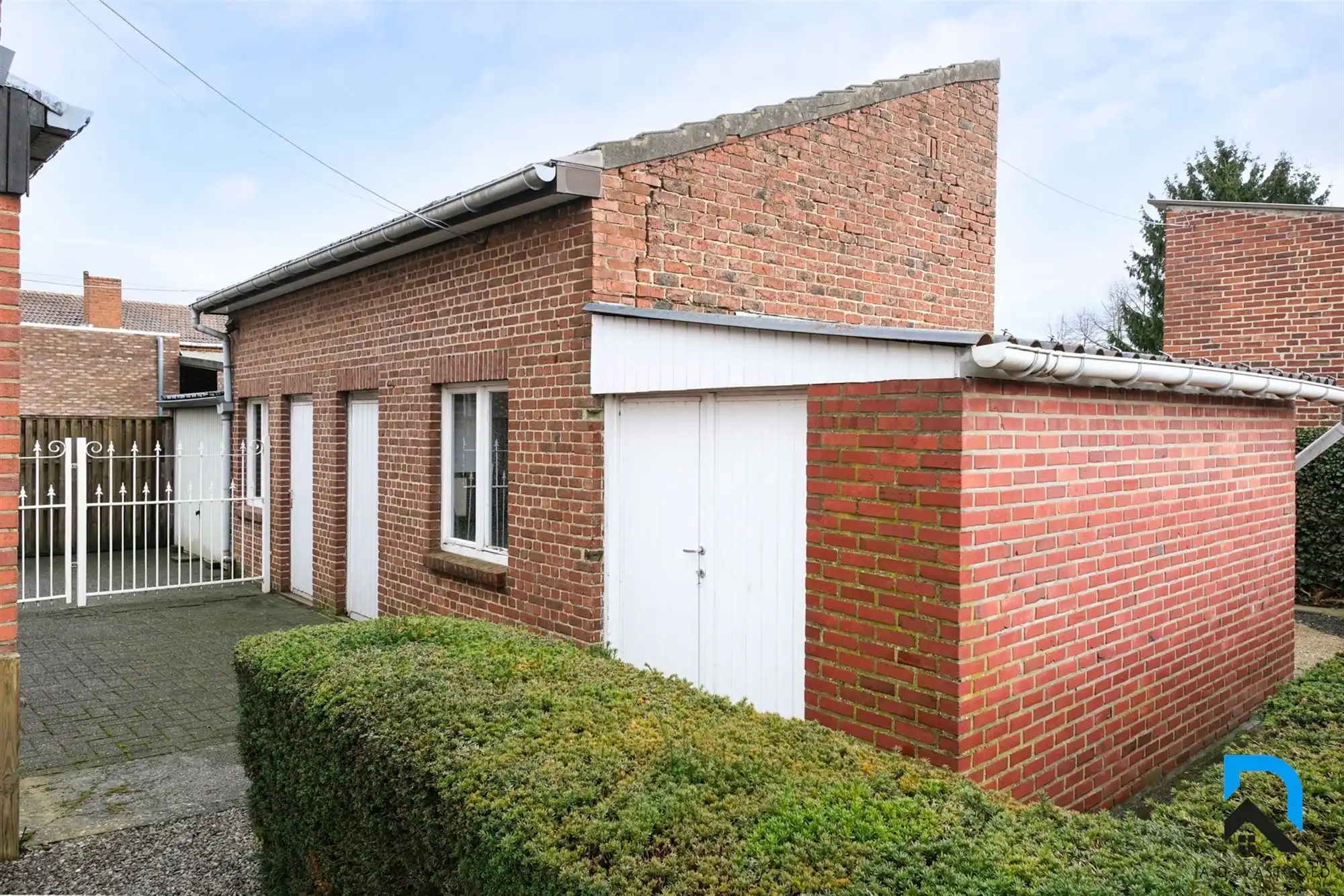 Mooie woning met grote tuin foto 20