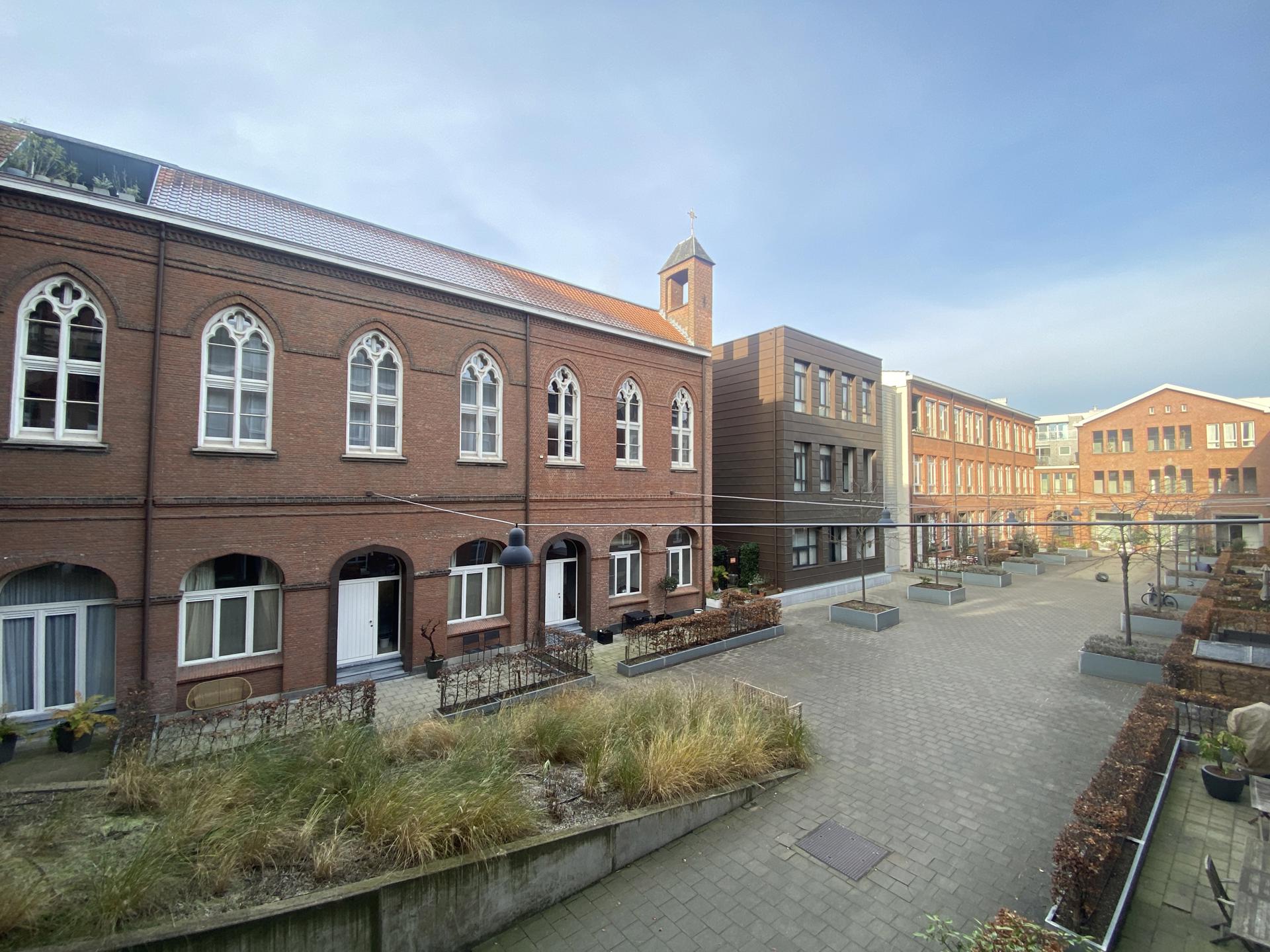 Ruim appartement in hartje Antwerpen inclusief parking foto 13