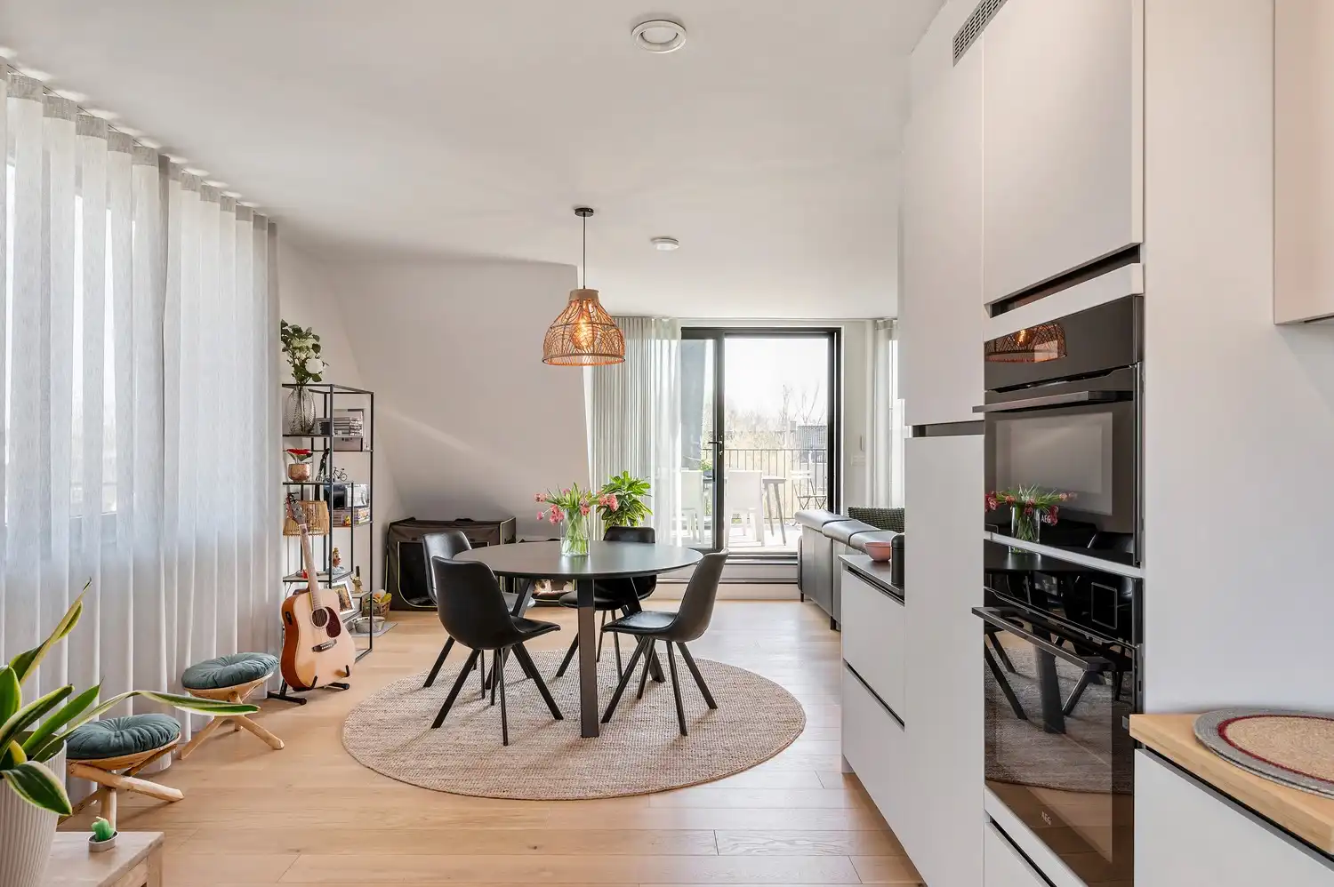 LUXE-APPARTEMENT I 2 STAANPLAATSEN I EPC= E19 I RUSTIG GELEGEN foto 11