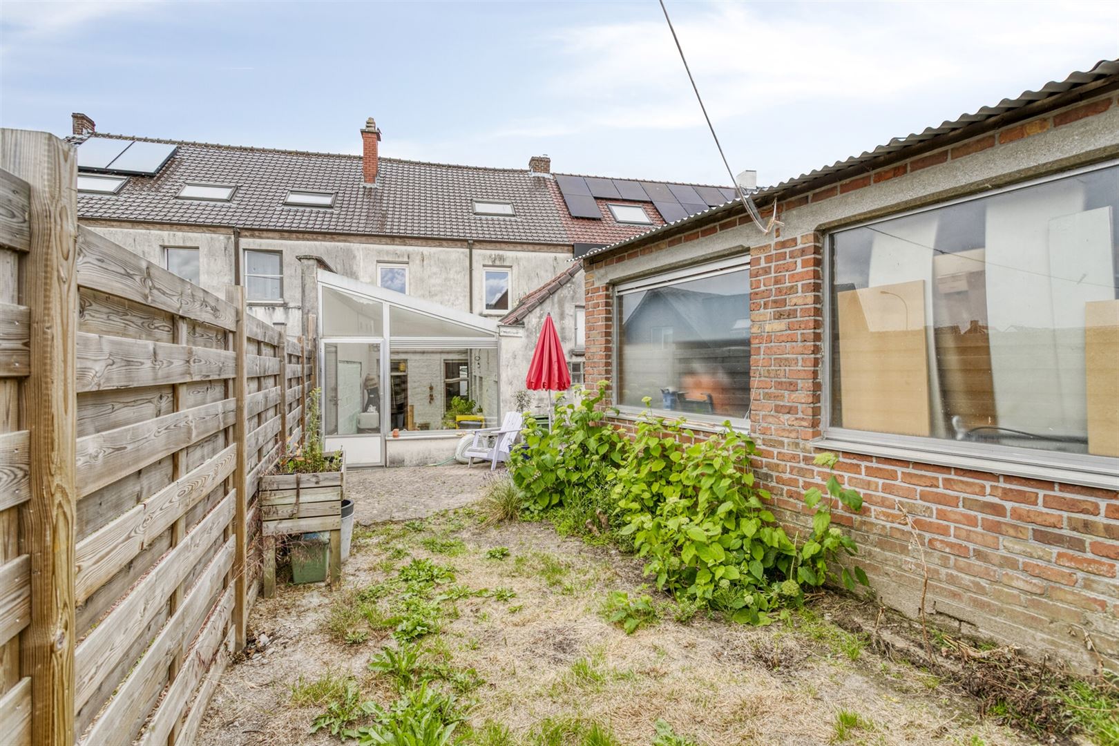 Huis met bijgebouw foto 12