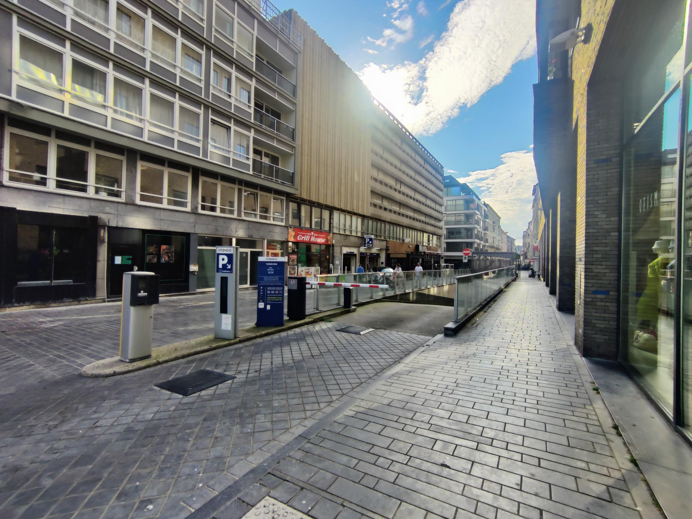 Handelspand met woonst (2-SLPK appartement) ! Hartje Oostende! foto 17