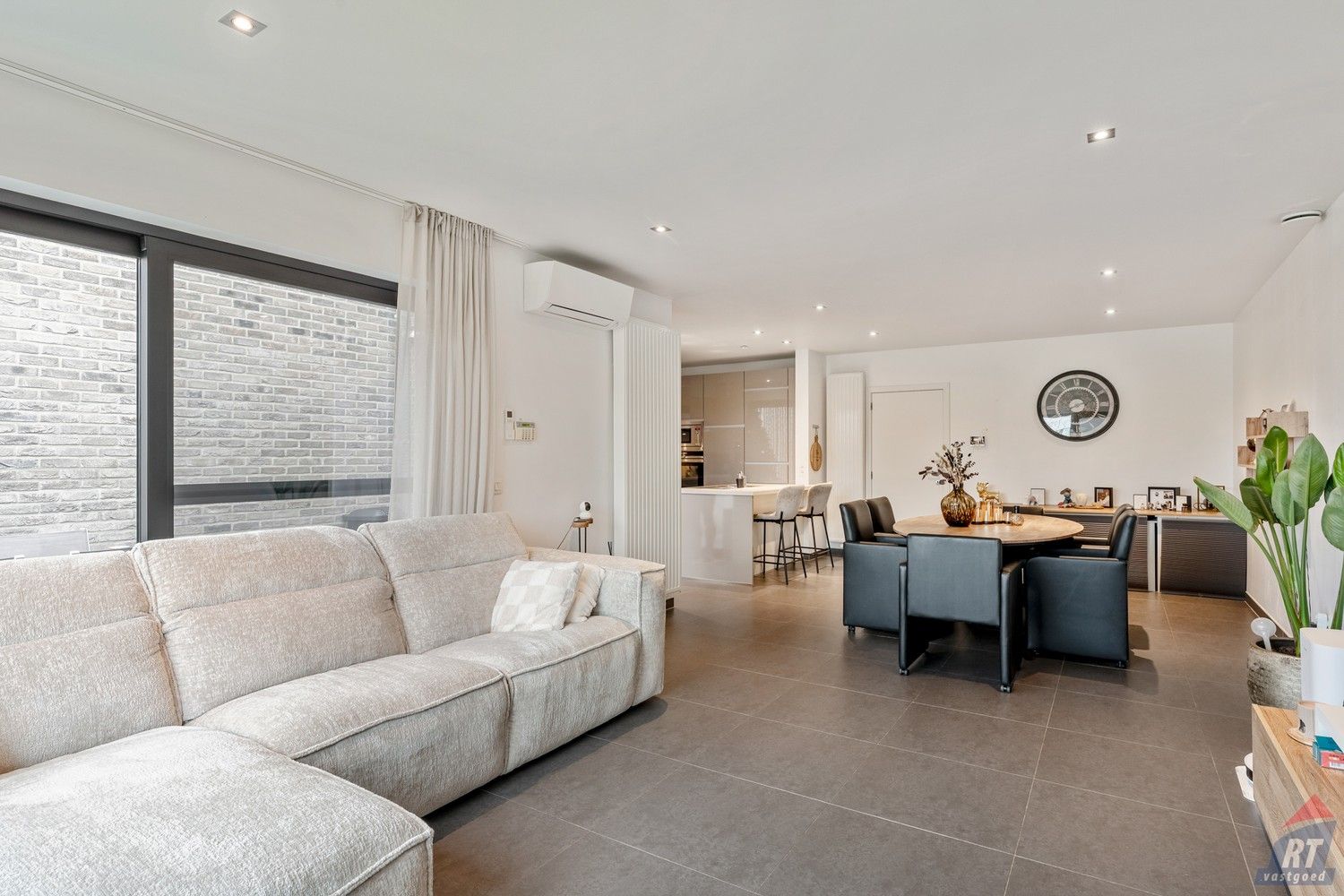 Moderne, energiezuinige woning met 4 slaapkamers en zonnepanelen in Sint-Truiden foto 5