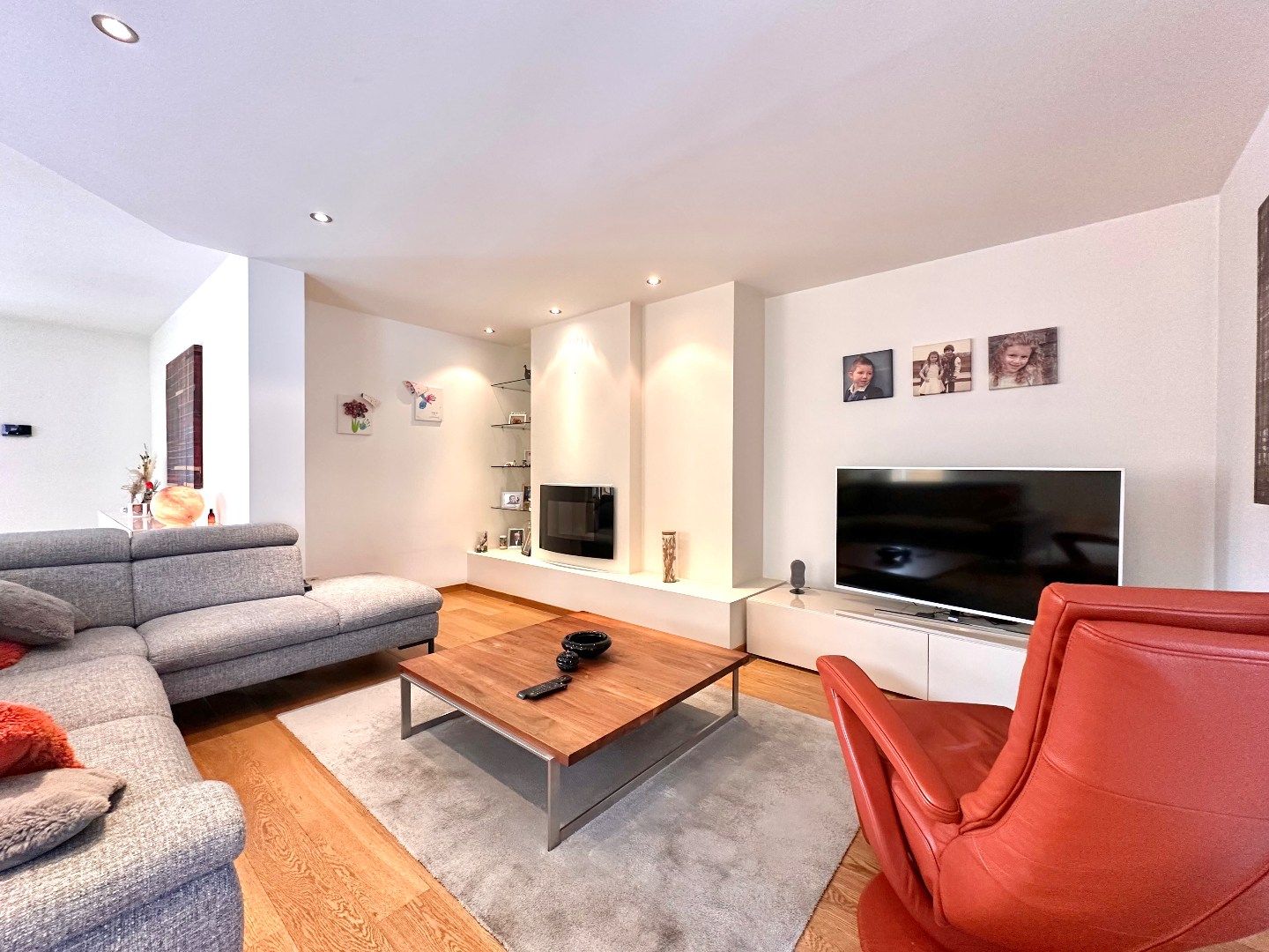 Zeer ruime, moderne gezinswoning op toplocatie in Tongeren foto 6