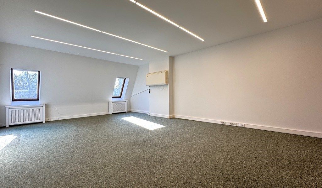 Kantoren te huur  in prachtig herenhuis te Antwerpen foto 14