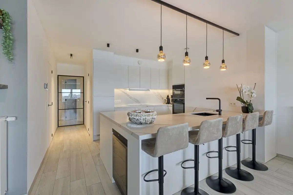 Ruim appartement met terras en zicht op jachthaven te koop foto 6