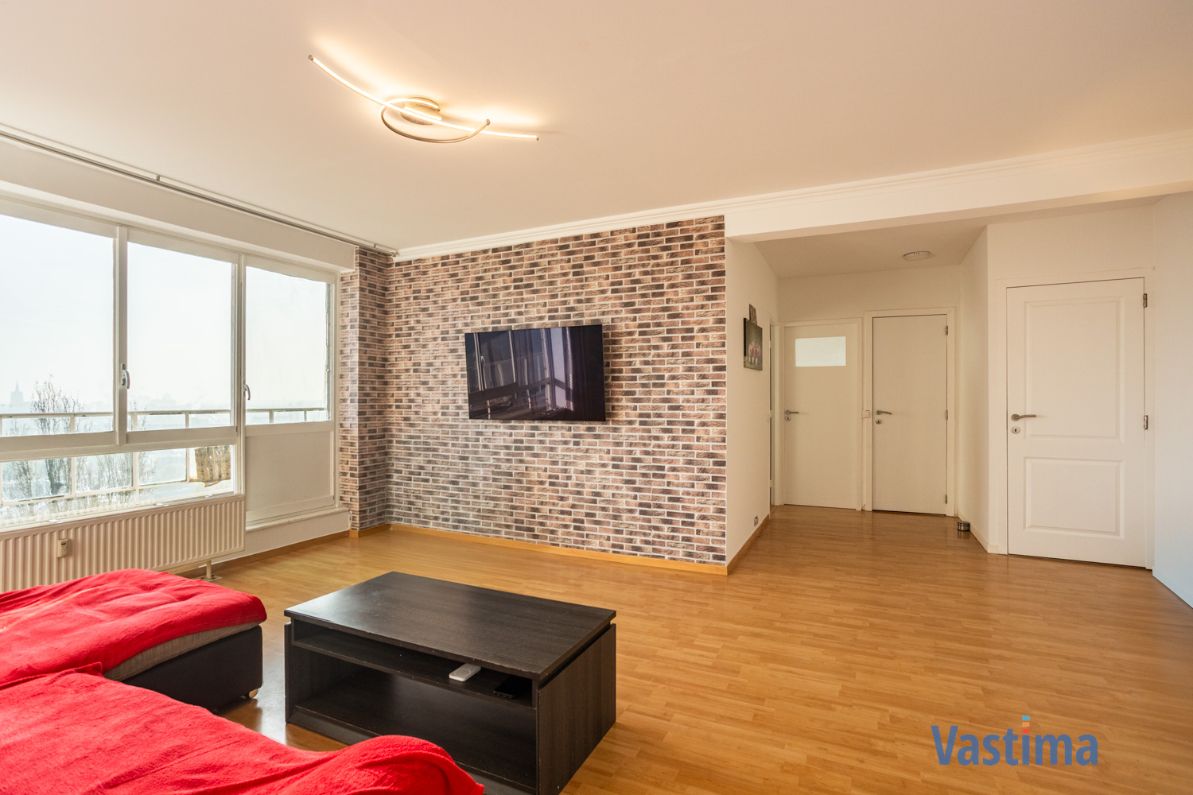 Opgefrist appartement met magnifiek uitzicht foto 4