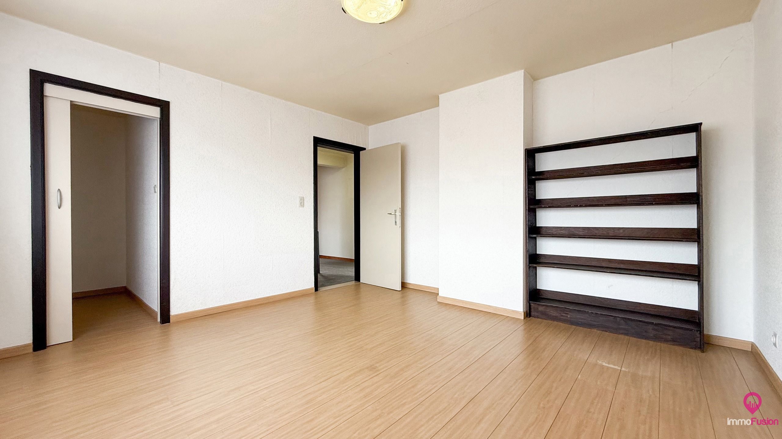 Ruime gezinswoning 4 slpks, grote kelder & werkplaats! foto 22