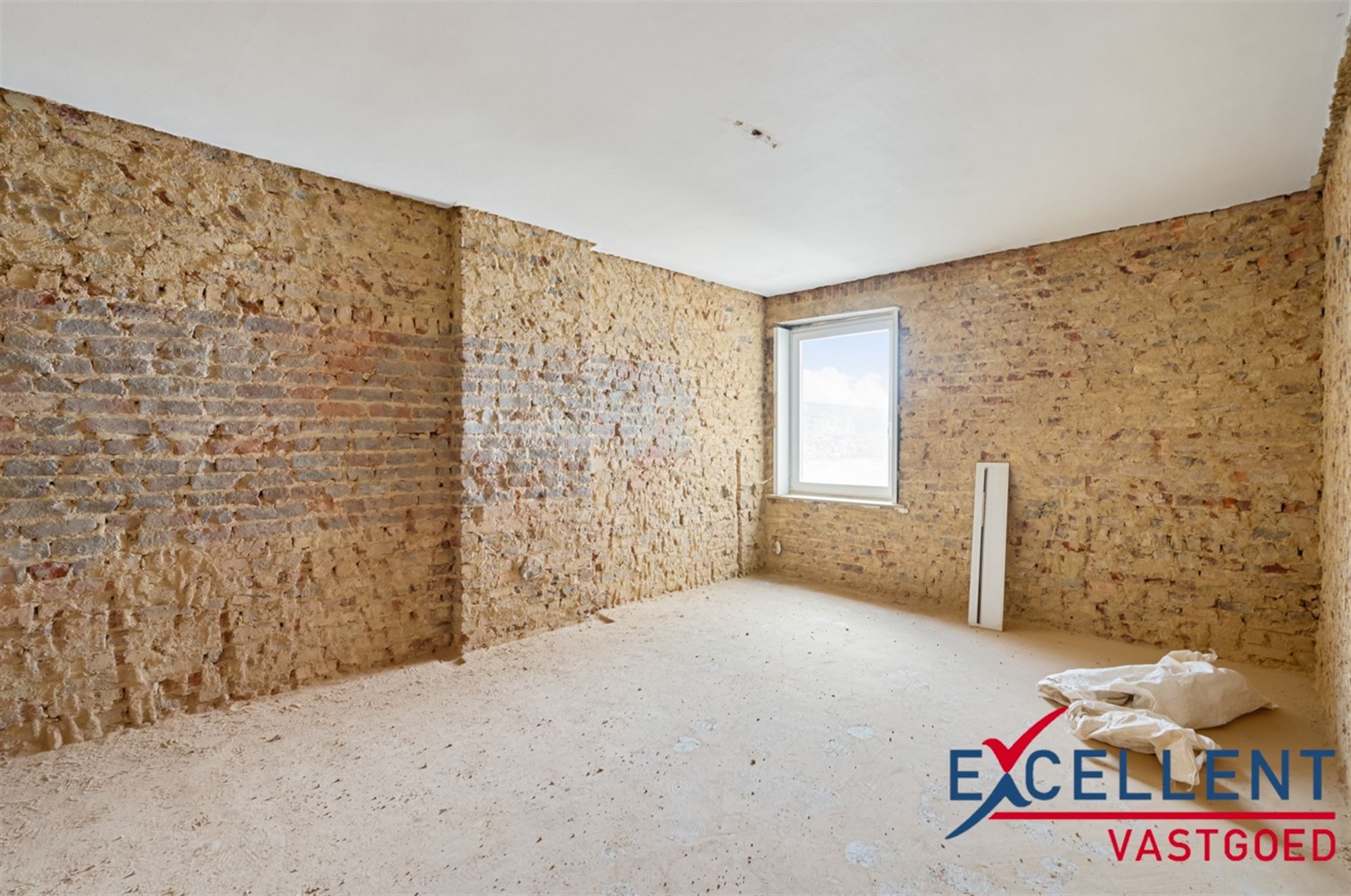 Verder te renoveren woning centrum Brakel foto 5