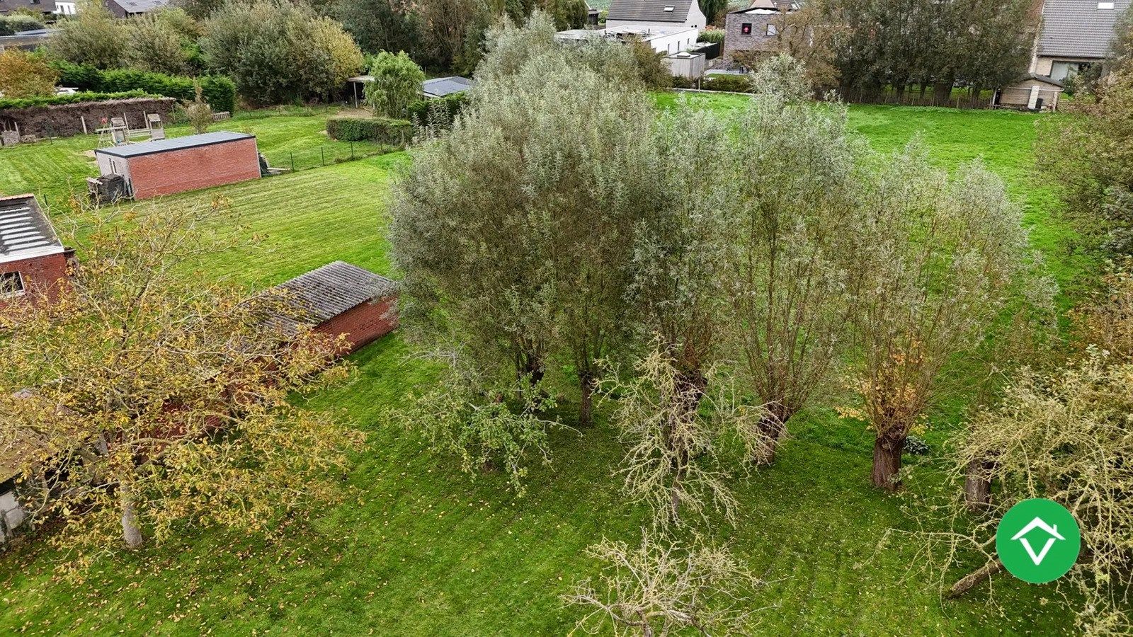 Te renoveren woning met 3  slaapkamers en bijhorend stuk grond te Koekelare  foto 14