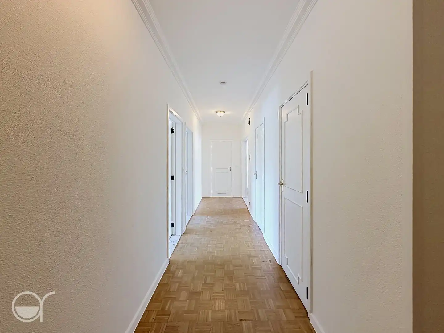 Mooi 2 slaapkamer appartement nabij Gent zuidpark met ideale uitvalswegen en garagebox foto 5