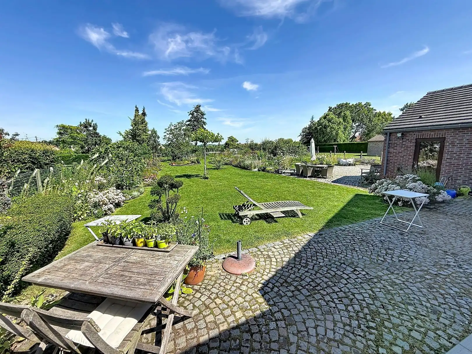 Ruime landelijke woning met 5 slpks, 19a 76ca foto 4