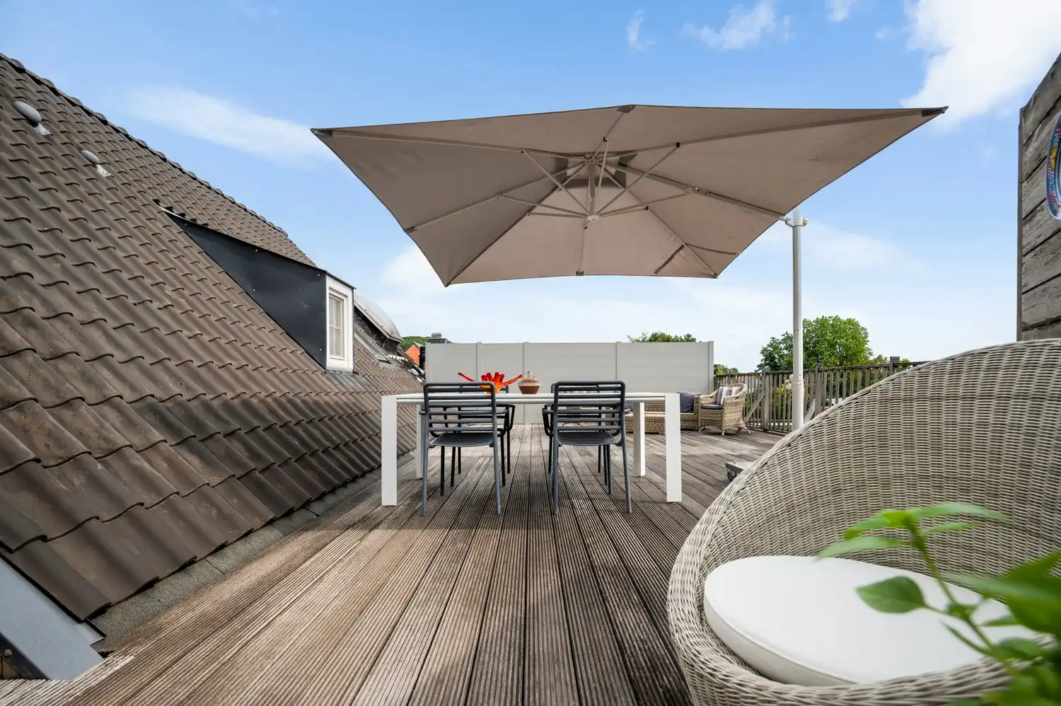Prachtige Penthouse met 2 slpkrs en een heerlijk terras van 54m2 in het centrum van Beerzel foto 17