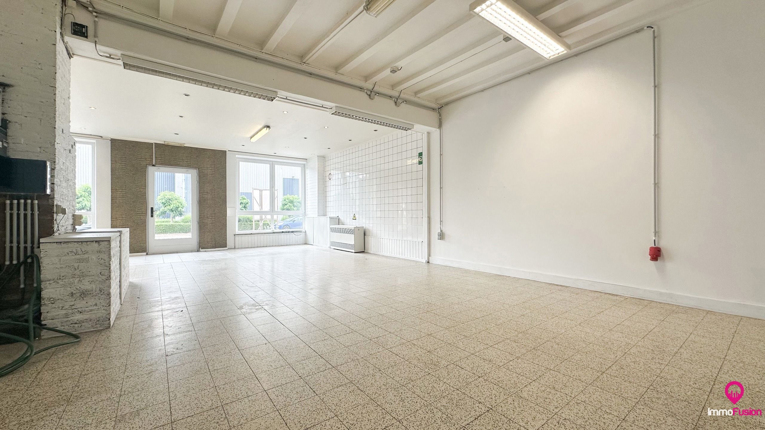 Danszaal 600m² + vergunde woonst in het bruisende Zonhoven! foto 41