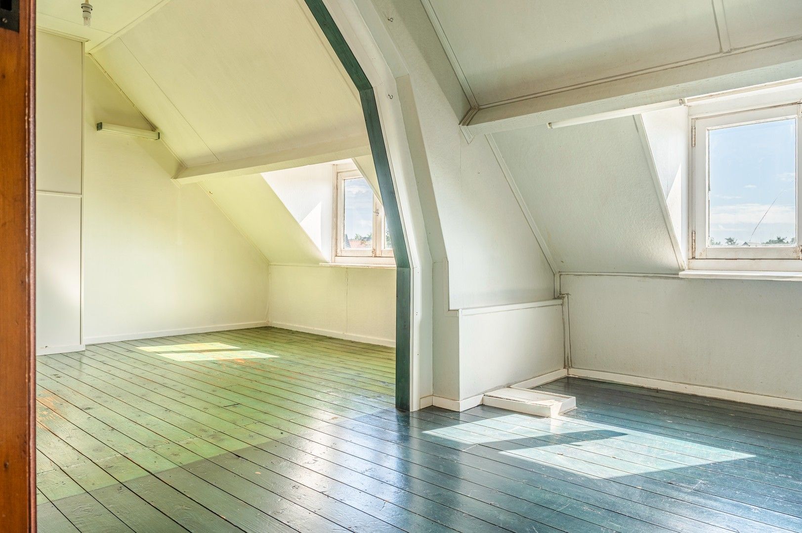 Ruime te renoveren woning met tuin in Kruibeke foto 18