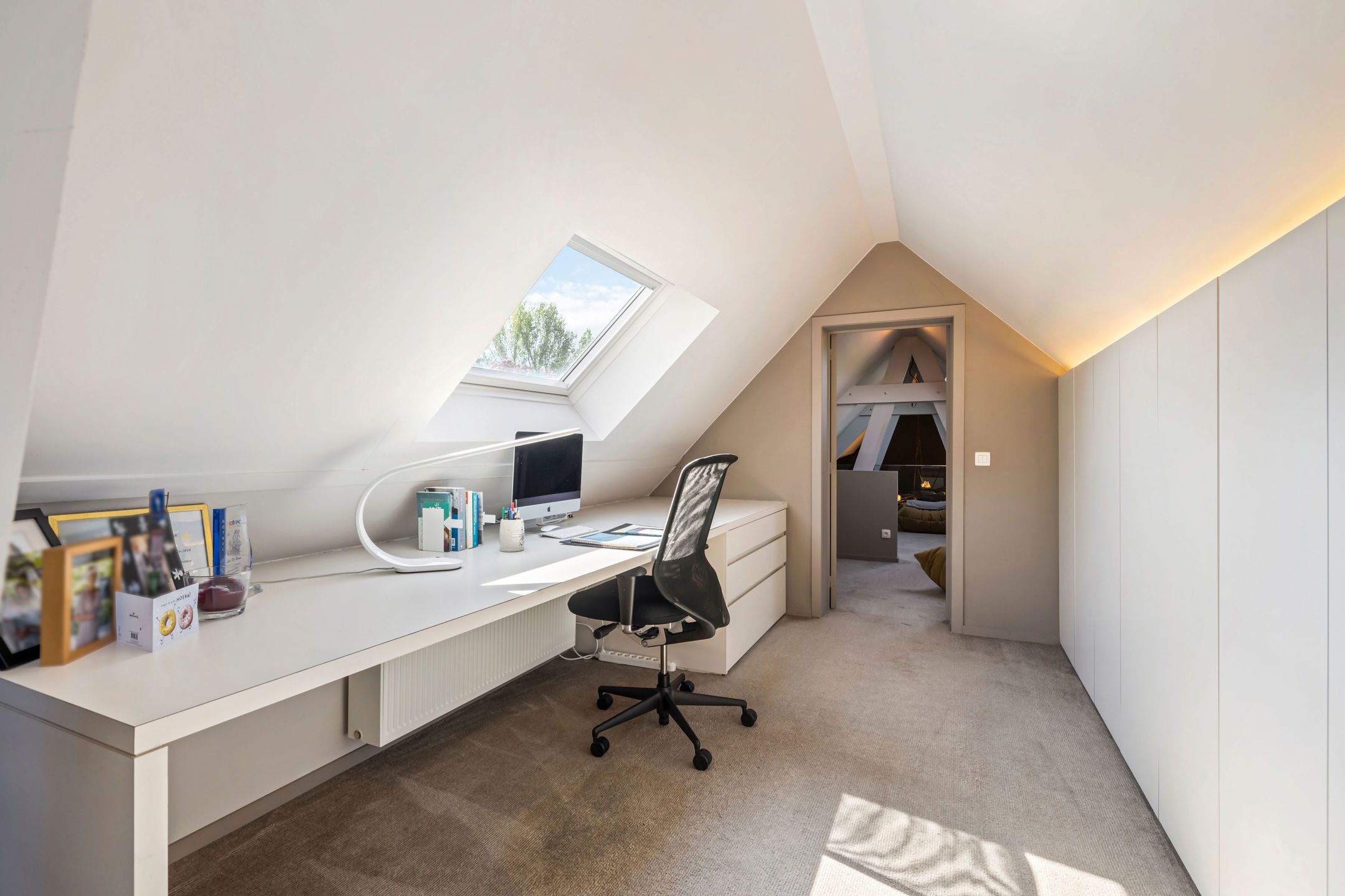 Met smaak gerenoveerde landelijke woning op +/- 63a foto 31