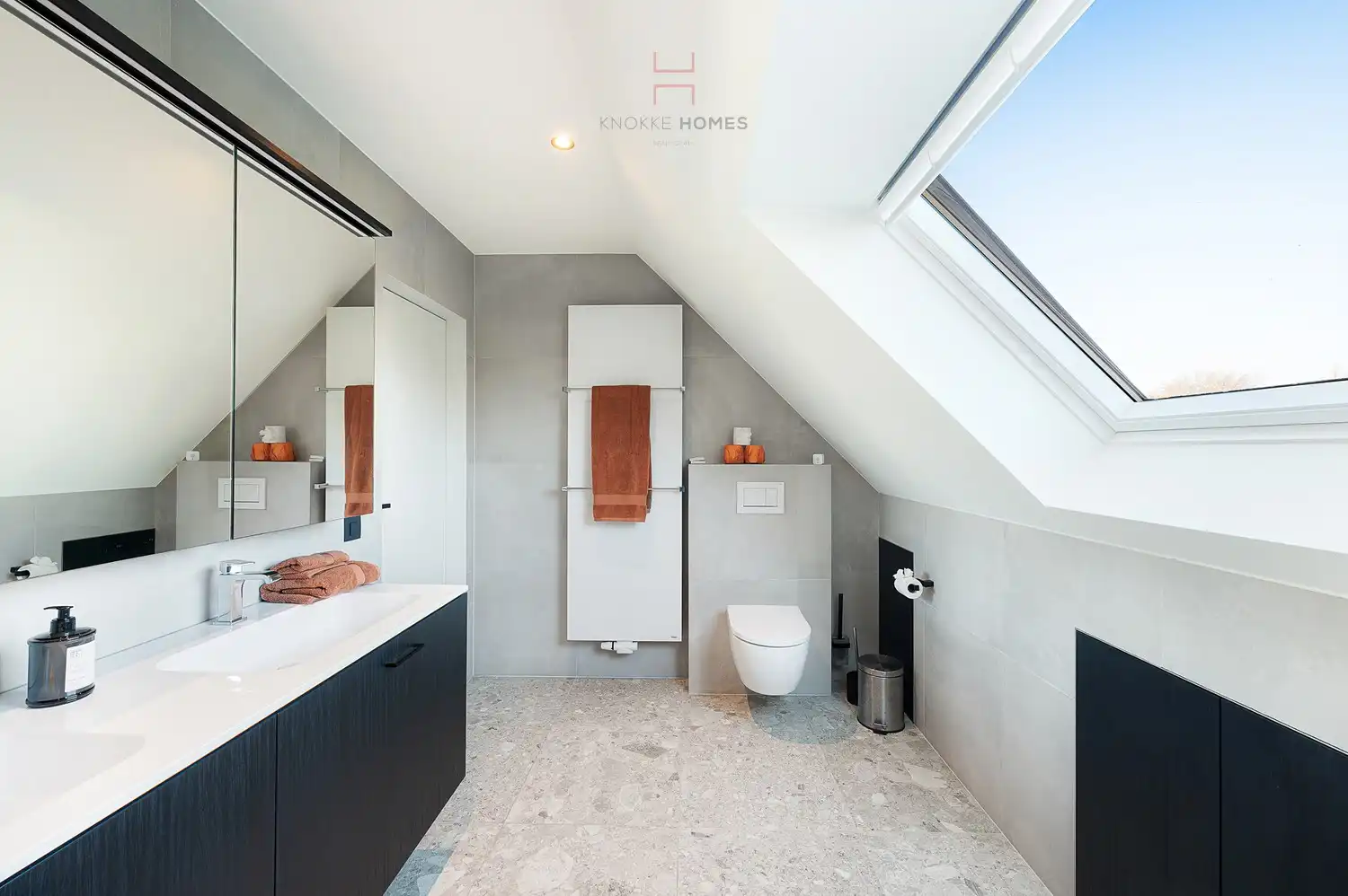 Luxueuze villa met zwembad in een residentiële wijk. foto 19