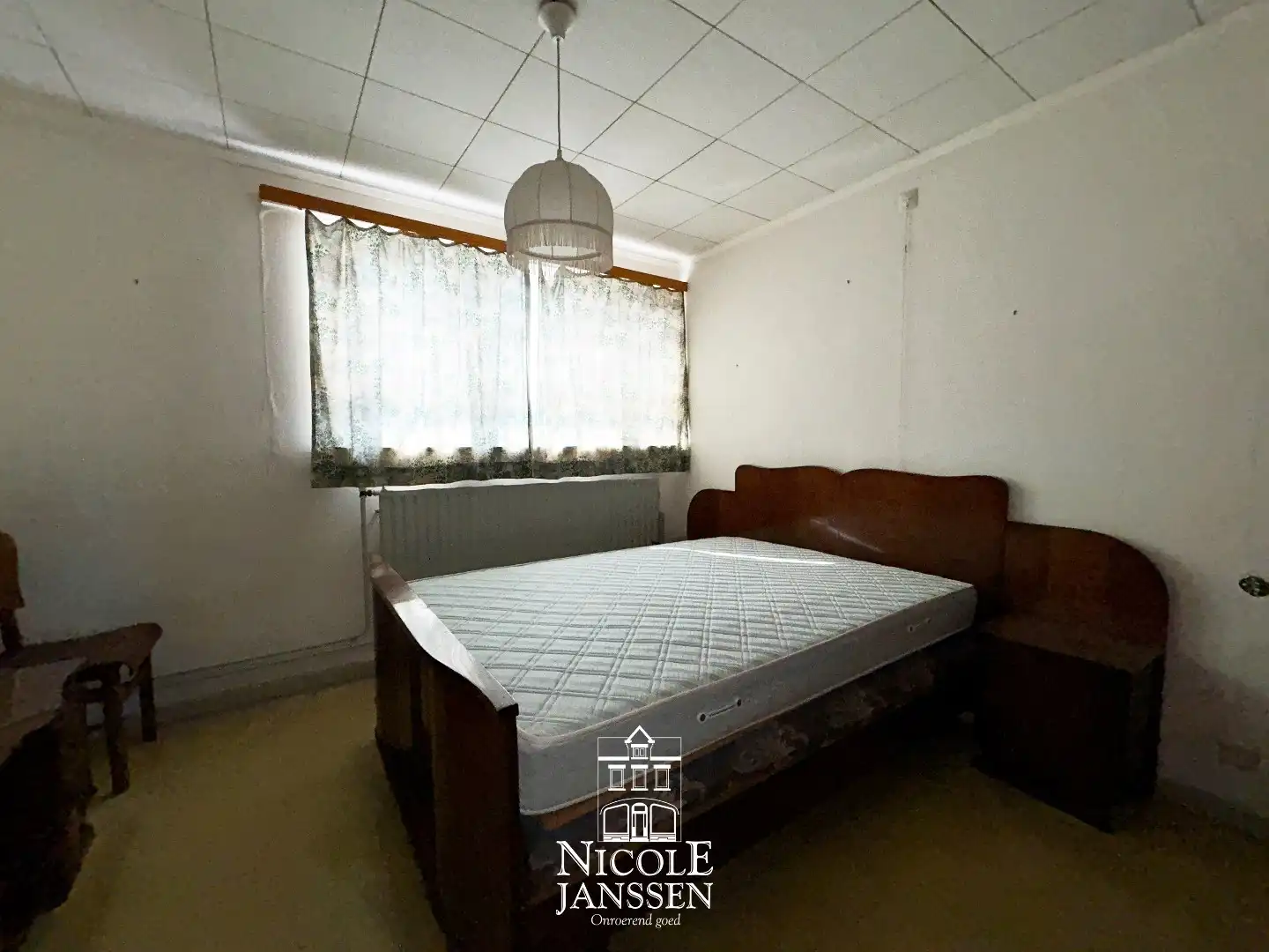 Halfvrijstaande gezinswoning foto 8