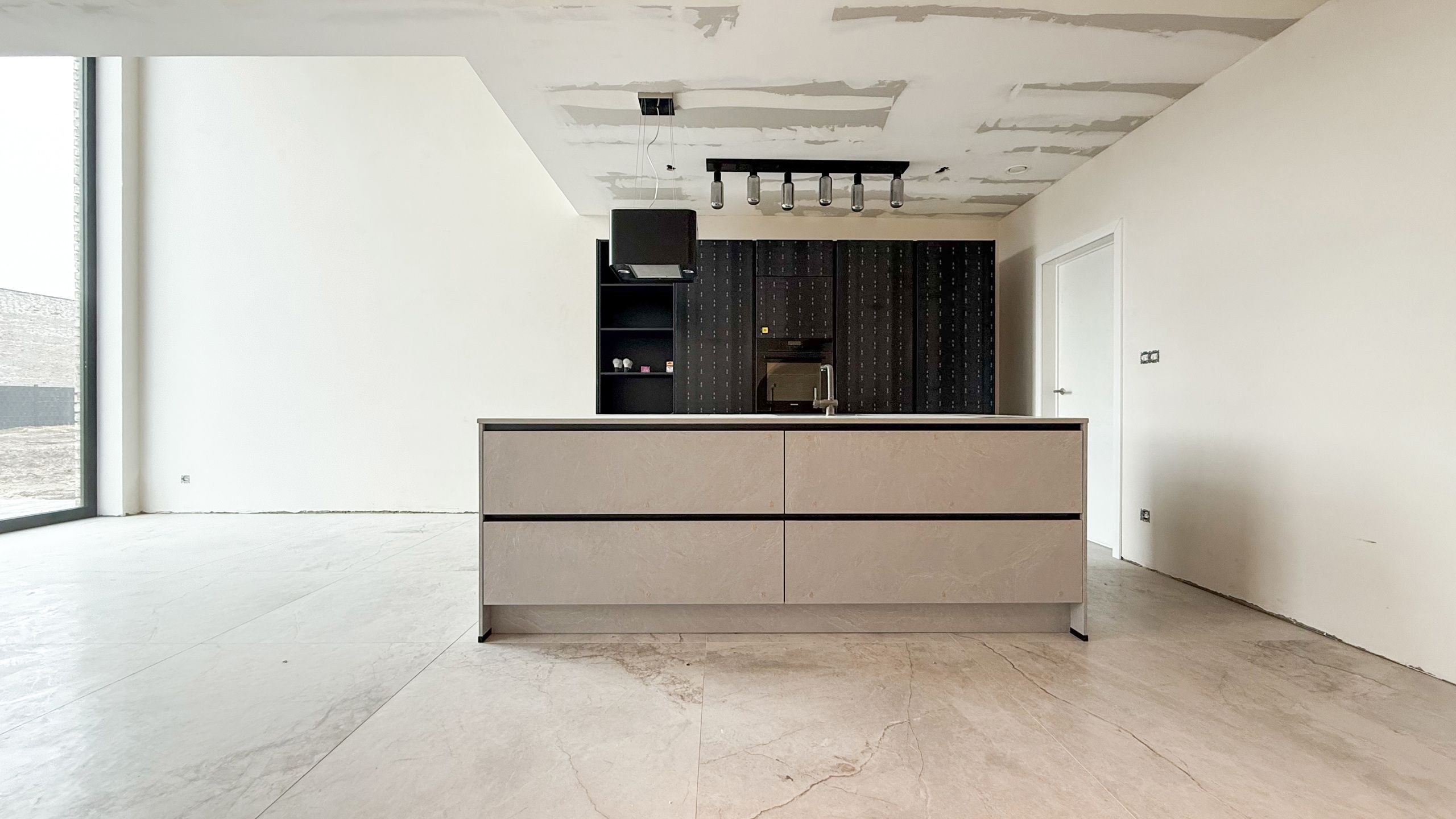 Goed gelegen recente nieuwbouwwoning met 3 slpkm en tuin! foto 7
