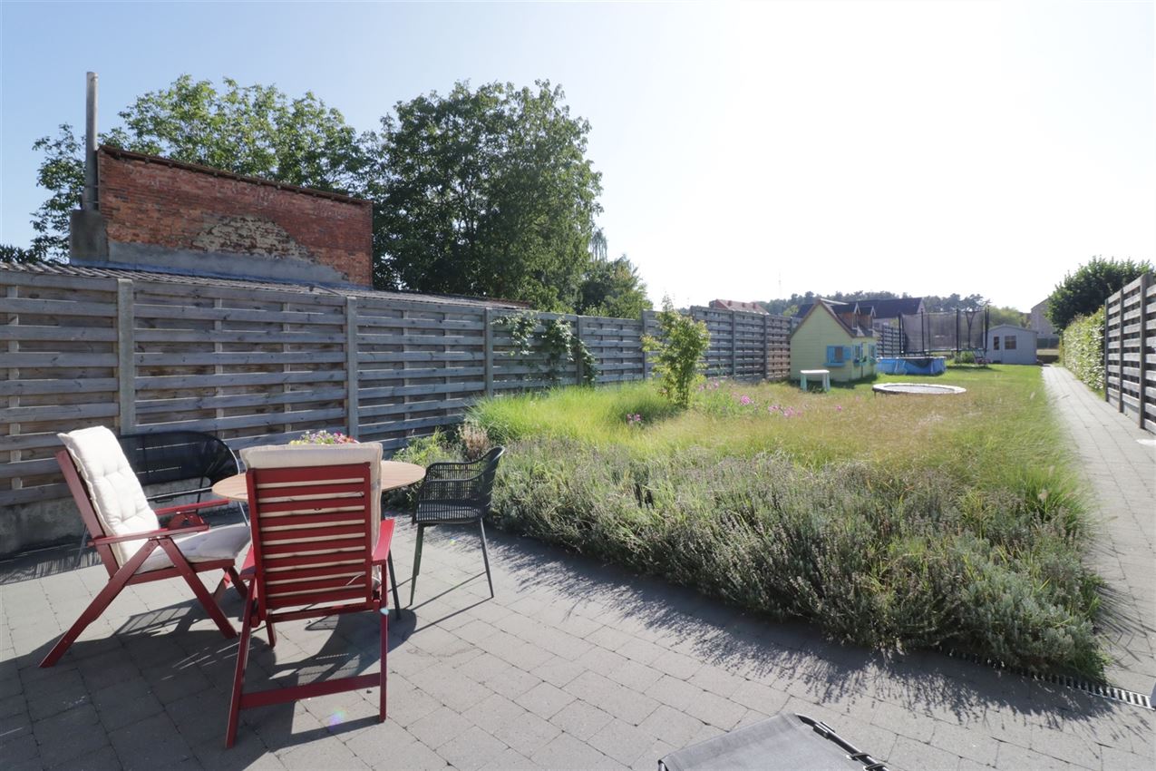 Gerenoveerde woning met tuin op rustige locatie foto 5