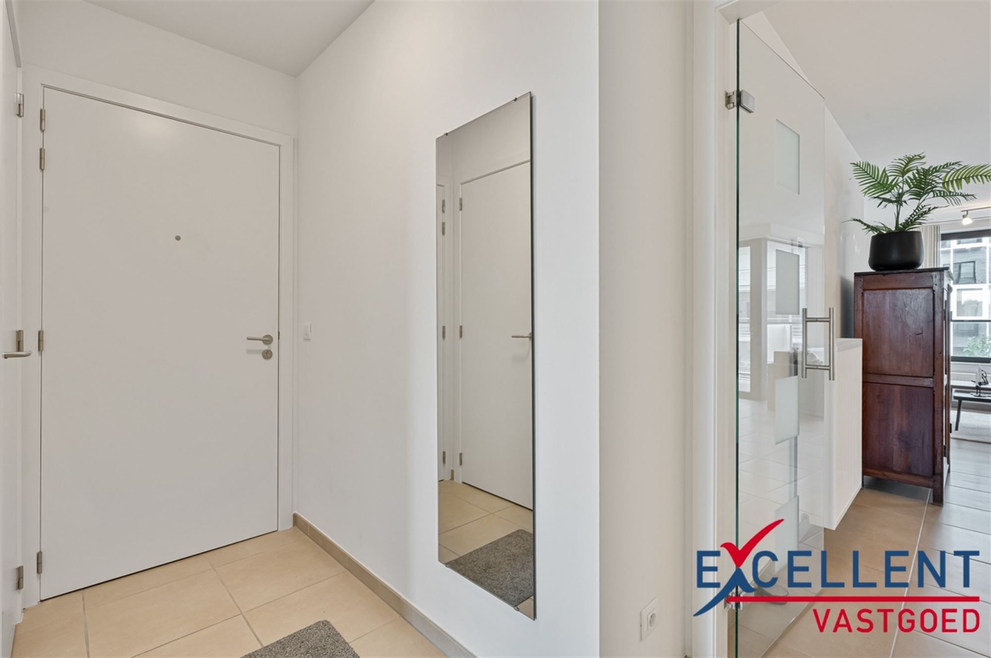 Recent 3-slaapkamerappartement op de markt van Deinze foto 4