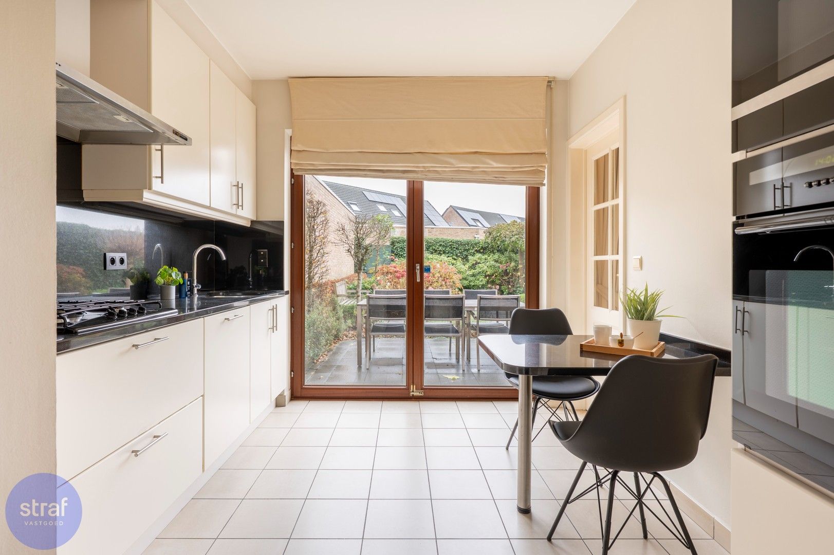 Prachtige woning met veel ruimte foto 6