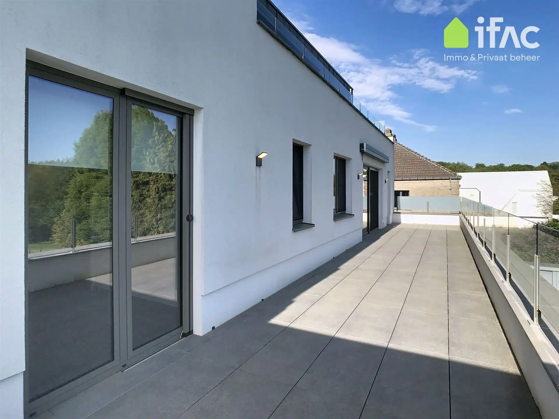 Modern appartement met prachtig terras en dubbele garagebox foto 6